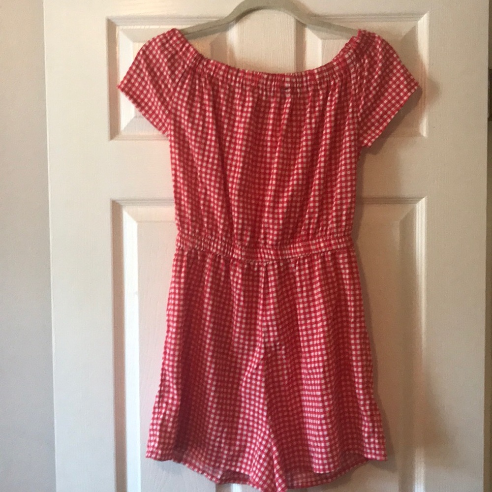 Beautiful Woman’s Romper! 🎀